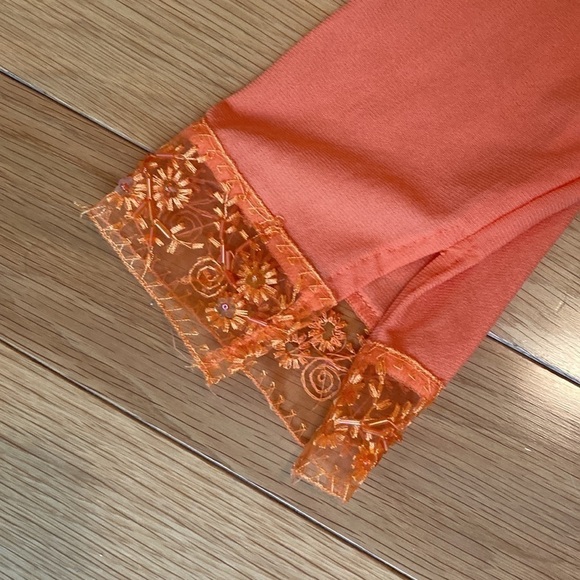 XIE Cover up with beautiful mesh and beadwork - Picture 4 of 5